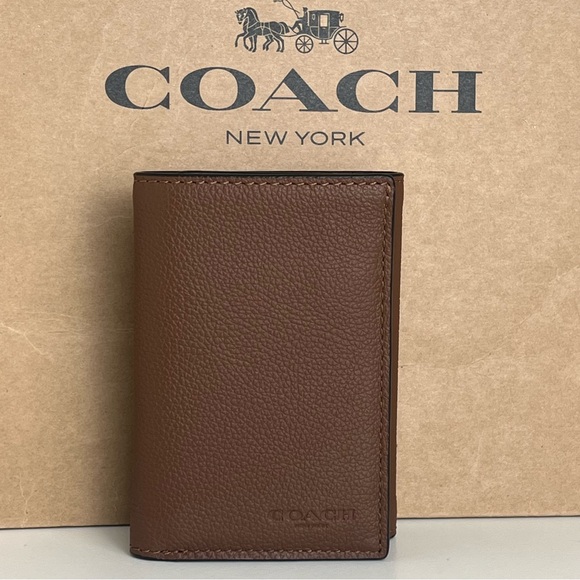 New Coach Trifold Wallet - Picture 1 of 7
